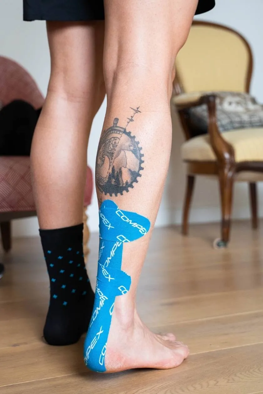 Compex Kinesiology Tape ελαστική ταινία 1 ρολό μαύρο